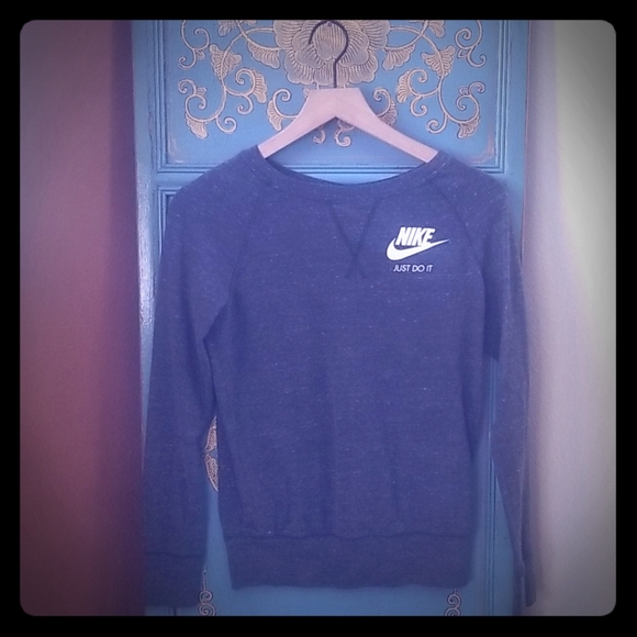 Nike sweatshirt ♡